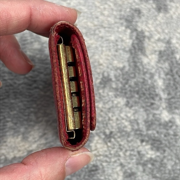 Louis Vuitton 4 Key Holder Case Red Epi Leather Snap Wallet - Picture 4 of 16